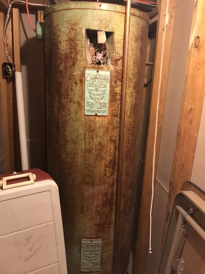 Antique manitowoc electric water heater rusted tank