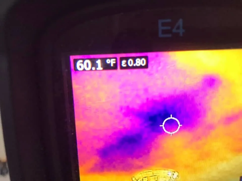 Flir e4 handheld screen purple cold spot crosshair